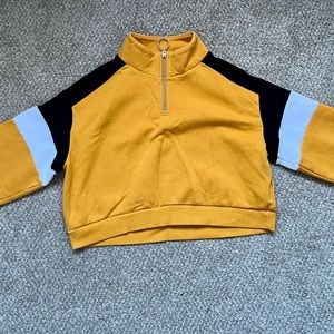💛🖤Half-zip Crop Sweatshirt💛🖤